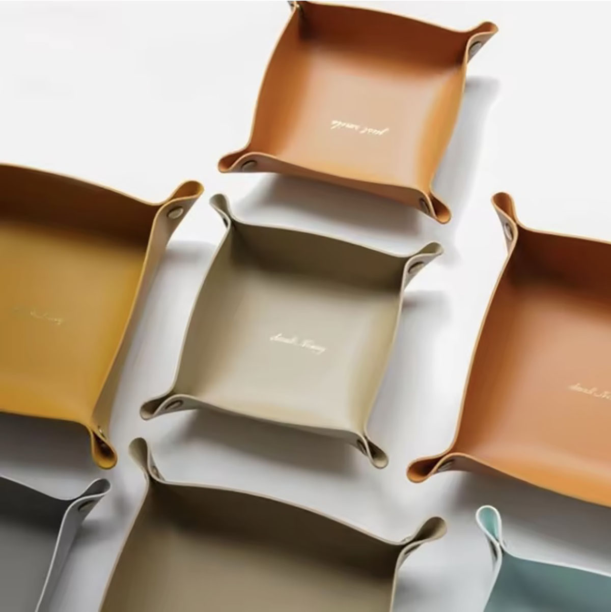 Vassoio portaoggetti in pelle  - Cable Box Organizer recensione e prezzo